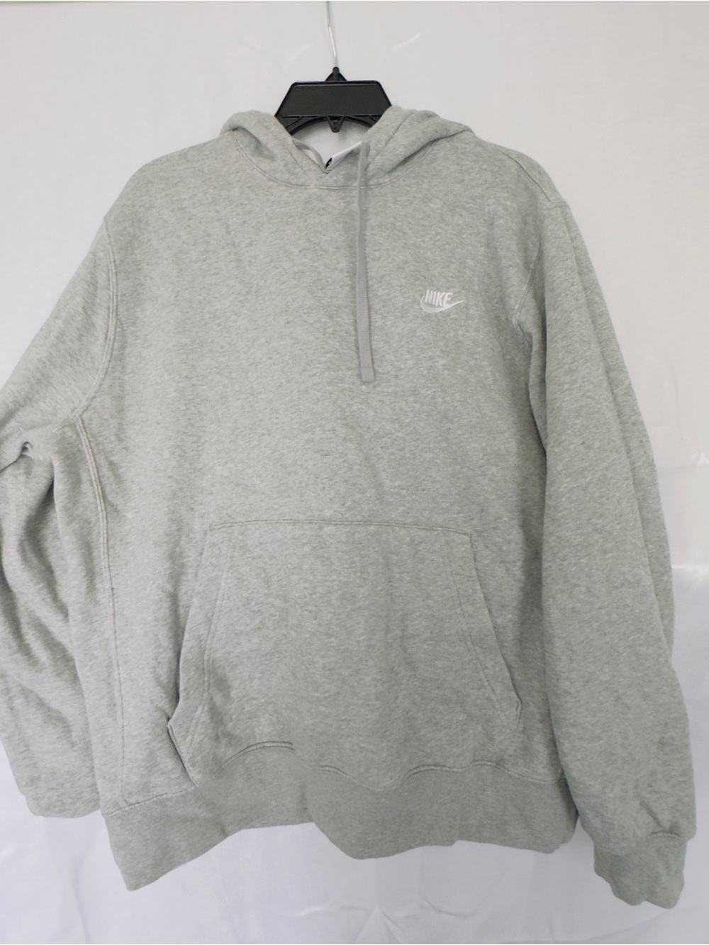Nike Men’s Light Gray Crewneck Hoodie